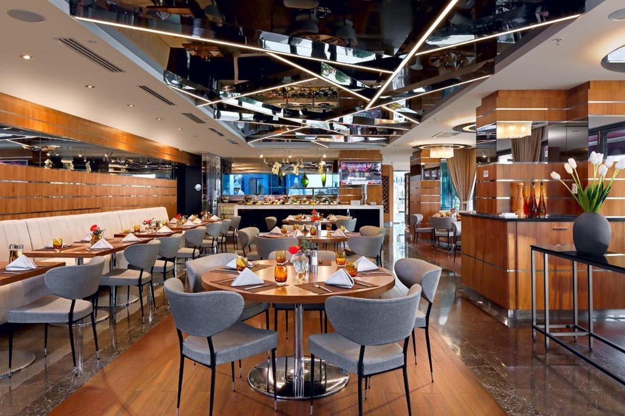 Divan Hotel 4*